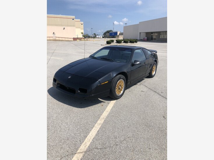 Thumbnail Photo undefined for 1988 Pontiac Fiero GT